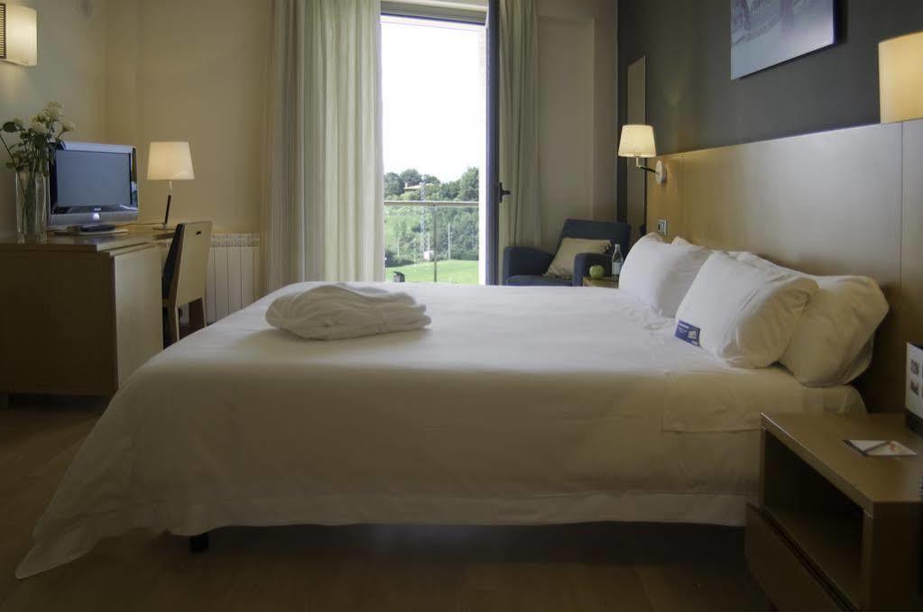 Hotel Palacio De Aiete San Sebastian Bilik gambar